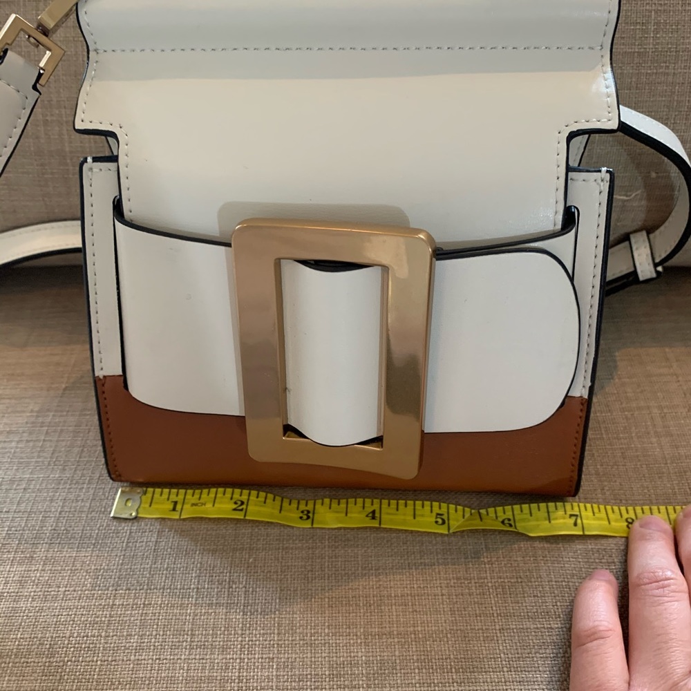Handbag - Picture 8 of 10